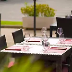 Kyriad Rouen Nord - Saint Aignan 3*