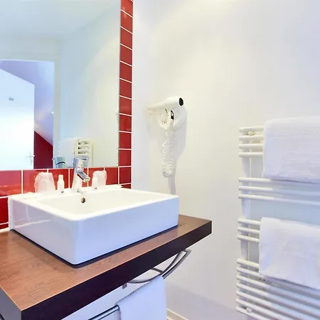 Kyriad Rouen Nord - Saint Aignan 3*