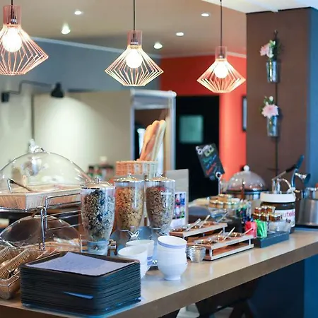 Hotell Kyriad Rouen Nord - Saint Aignan 3*